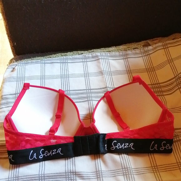 2/$15 LaSenza Bra - Picture 2 of 3